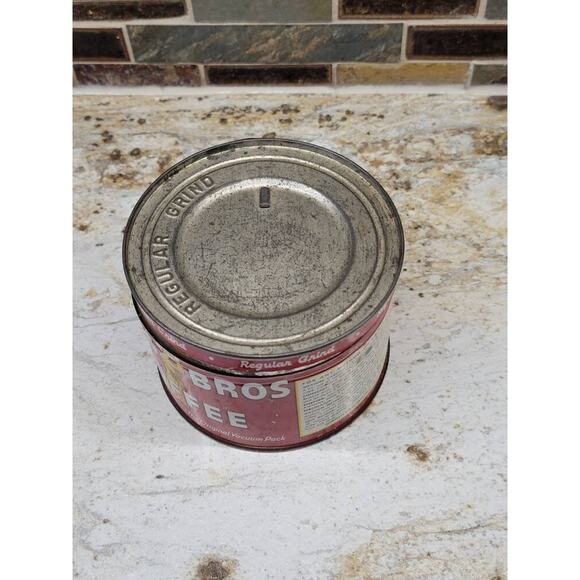 Vintage Hills Bros Coffee Tin & Lid, Small 1/2 lb Advertising Can, 1952 - Picture 4 of 6